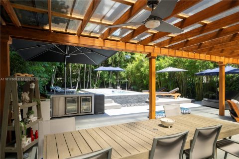 Casa en venta en Miami Beach, Florida, 2 dormitorios, 168.62 m2 № 1240359 - foto 23