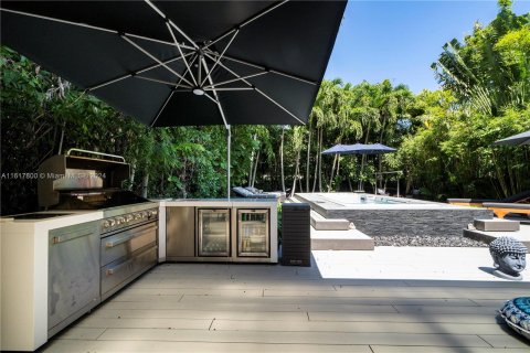 Casa en venta en Miami Beach, Florida, 2 dormitorios, 168.62 m2 № 1240359 - foto 24