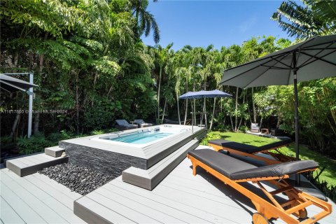 Casa en venta en Miami Beach, Florida, 2 dormitorios, 168.62 m2 № 1240359 - foto 22