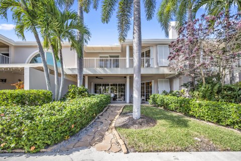 Touwnhouse à vendre à Palm Beach Gardens, Floride: 3 chambres, 208.47 m2 № 996345 - photo 1