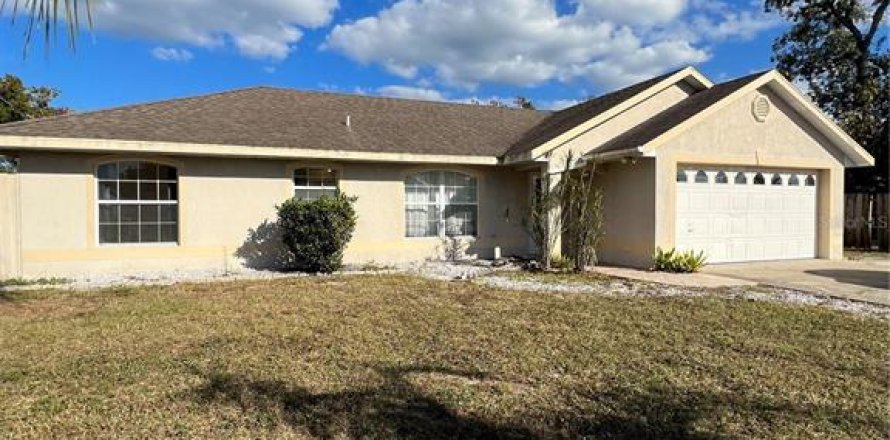 House in Deltona, Florida 3 bedrooms, 110.65 sq.m. № 1366558