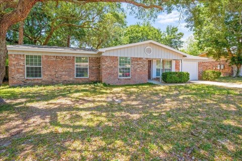 Villa ou maison à louer à Niceville, Floride: 4 chambres, 144.74 m2 № 590182 - photo 2