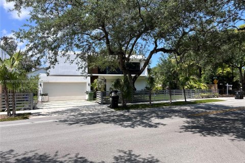 House in Fort Lauderdale, Florida 4 bedrooms № 1168087 - photo 4