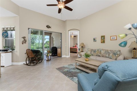 House in Port Charlotte, Florida 3 bedrooms, 203.83 sq.m. № 1165129 - photo 20