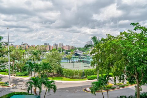 Condo in Aventura, Florida, 2 bedrooms  № 1367583 - photo 16