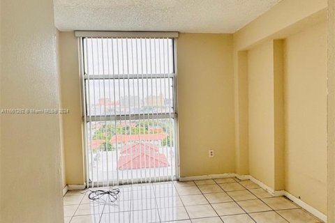 Condominio en venta en Coral Gables, Florida, 2 dormitorios, 89.19 m2 № 1367632 - foto 7