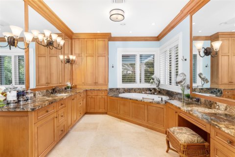 Villa ou maison à vendre à Fort Lauderdale, Floride: 7 chambres, 782.61 m2 № 924437 - photo 25