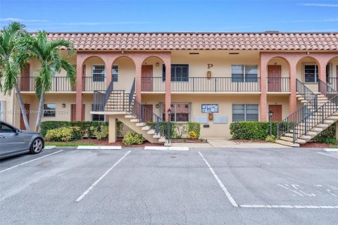 Condo in Stuart, Florida, 1 bedroom  № 1393570 - photo 24