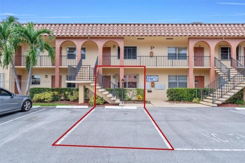 Condo in Stuart, Florida, 1 bedroom  № 1393570 - photo 25