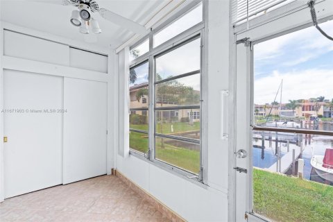 Condominio en venta en Stuart, Florida, 1 dormitorio, 63.64 m2 № 1393570 - foto 21