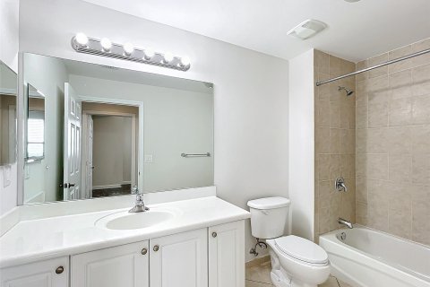 Condo in Miami, Florida, 2 bedrooms  № 828020 - photo 24