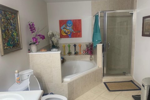 Condominio en venta en Miami, Florida, 2 dormitorios, 125.14 m2 № 828020 - foto 4