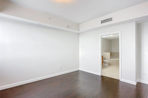 Copropriété à vendre à Miami, Floride: 2 chambres, 125.14 m2 № 828020 - photo 29