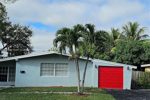 Villa ou maison à vendre à Plantation, Floride: 4 chambres, 148.09 m2 № 847925 - photo 2