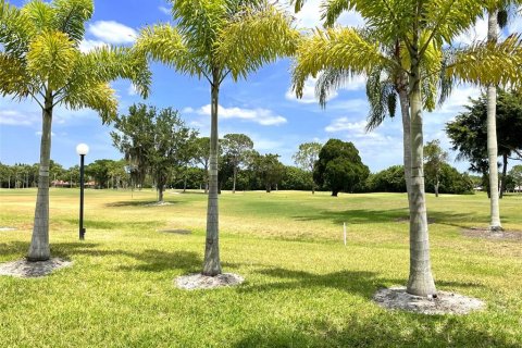 Villa ou maison à louer à Sarasota, Floride: 1 chambre, 39.76 m2 № 213934 - photo 19