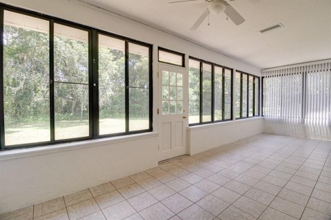 House in DeLand, Florida 3 bedrooms, 162.02 sq.m. № 1263699 - photo 14