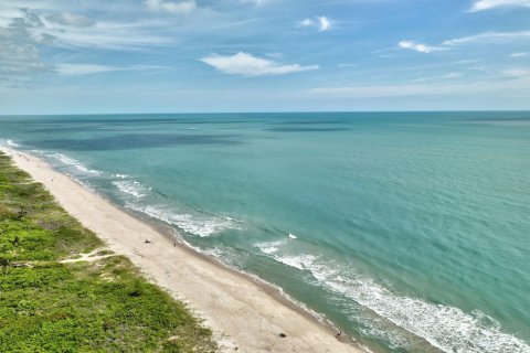 Condo in Hutchinson Island South, Florida, 2 bedrooms  № 1097605 - photo 1