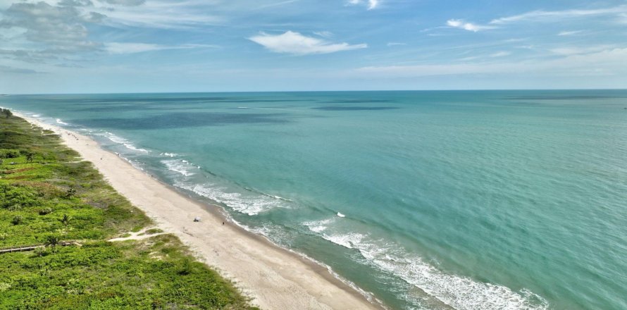 Condo in Hutchinson Island South, Florida, 2 bedrooms  № 1097605