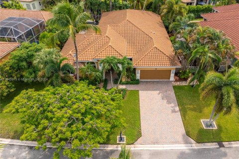 Villa ou maison à vendre à Coral Springs, Floride: 4 chambres, 256.41 m2 № 1367239 - photo 4