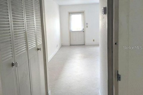 Copropriété à louer à Sun City Center, Floride: 1 chambre, 74.32 m2 № 1369669 - photo 9