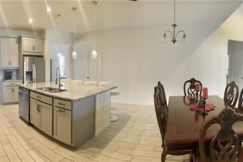 Casa en venta en Orlando, Florida, 5 dormitorios, 268.58 m2 № 831223 - foto 29