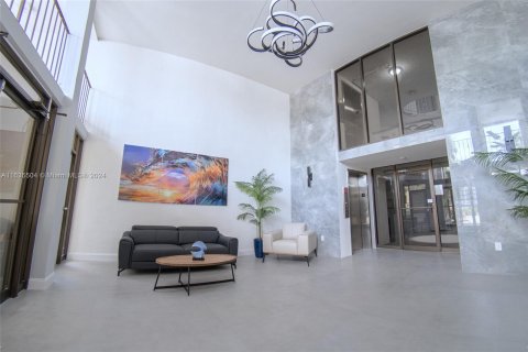 Copropriété à vendre à North Miami Beach, Floride: 2 chambres, 100.8 m2 № 1305458 - photo 26