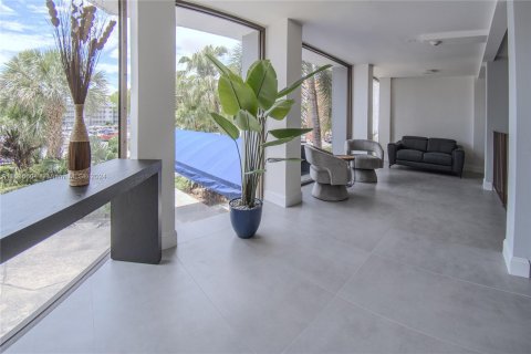 Copropriété à vendre à North Miami Beach, Floride: 2 chambres, 100.8 m2 № 1305458 - photo 23