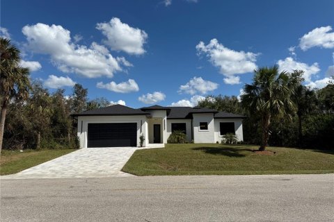 House in Port Charlotte, Florida 4 bedrooms, 192.03 sq.m. № 1424602 - photo 4