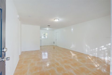 Casa en venta en Apopka, Florida, 3 dormitorios, 107.77 m2 № 955956 - foto 11