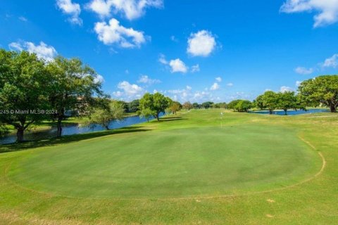 Copropriété à vendre à Pembroke Pines, Floride: 1 chambre, 63.64 m2 № 1187966 - photo 15