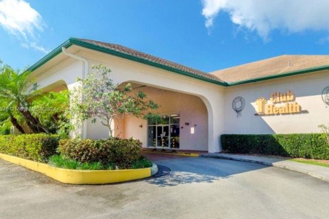 Copropriété à vendre à Pembroke Pines, Floride: 1 chambre, 63.64 m2 № 1187966 - photo 14