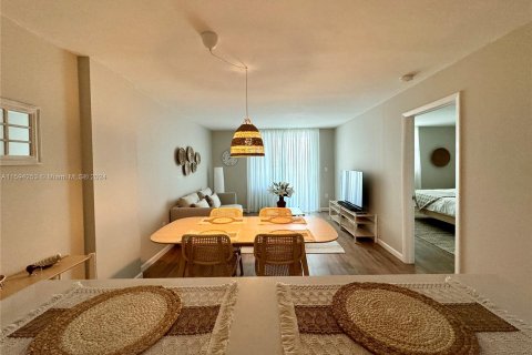 Condominio en venta en Miami Beach, Florida, 1 dormitorio, 83.05 m2 № 1187968 - foto 6