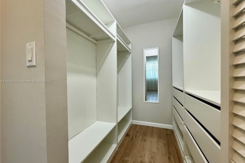 Condominio en venta en Miami Beach, Florida, 1 dormitorio, 83.05 m2 № 1187968 - foto 26