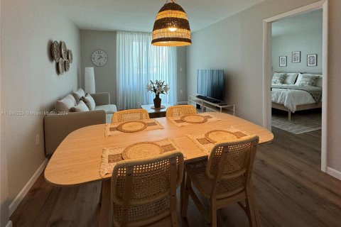 Condominio en venta en Miami Beach, Florida, 1 dormitorio, 83.05 m2 № 1187968 - foto 8