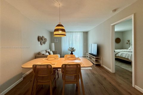 Condominio en venta en Miami Beach, Florida, 1 dormitorio, 83.05 m2 № 1187968 - foto 7