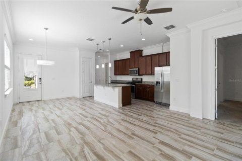 Dúplex en venta en Saint Cloud, Florida, 2 dormitorios, 136.01 m2 № 1306561 - foto 11