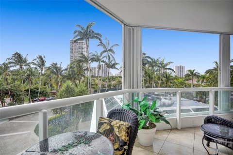 Condominio en venta en Aventura, Florida, 3 dormitorios, 245.26 m2 № 1292796 - foto 25