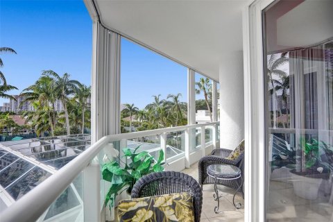 Condo in Aventura, Florida, 3 bedrooms  № 1292796 - photo 26