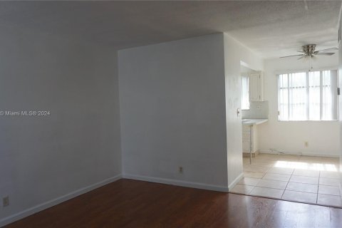 Copropriété à vendre à Hollywood, Floride: 1 chambre, 52.21 m2 № 1160057 - photo 4