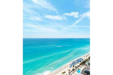 Condominio en venta en Sunny Isles Beach, Florida, 3 dormitorios, 266.07 m2 № 2060 - foto 23