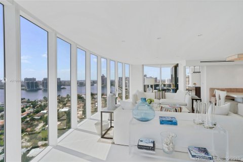 Condominio en venta en Sunny Isles Beach, Florida, 3 dormitorios, 266.07 m2 № 2060 - foto 6