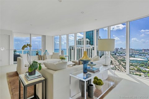 Condominio en venta en Sunny Isles Beach, Florida, 3 dormitorios, 266.07 m2 № 2060 - foto 9