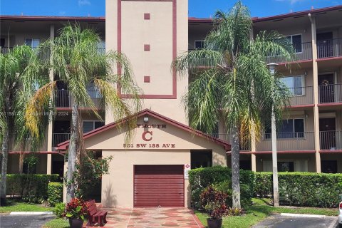 Condominio en venta en Pembroke Pines, Florida, 1 dormitorio № 1162488 - foto 26