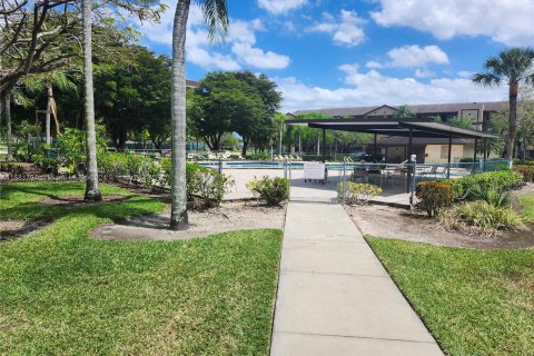 Condominio en venta en Pembroke Pines, Florida, 1 dormitorio № 1162488 - foto 24