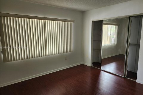 Copropriété à vendre à Pembroke Pines, Floride: 1 chambre № 1162488 - photo 21