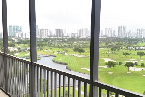 Condo in Aventura, Florida, 1 bedroom  № 327403 - photo 1