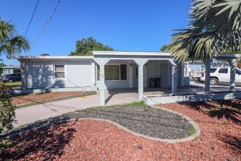 Villa ou maison à vendre à Port Charlotte, Floride: 3 chambres, 149.39 m2 № 1110260 - photo 2