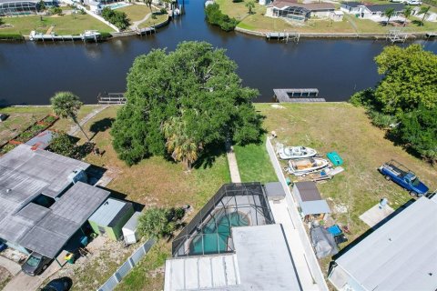 Casa en venta en Port Charlotte, Florida, 3 dormitorios, 149.39 m2 № 1110260 - foto 7