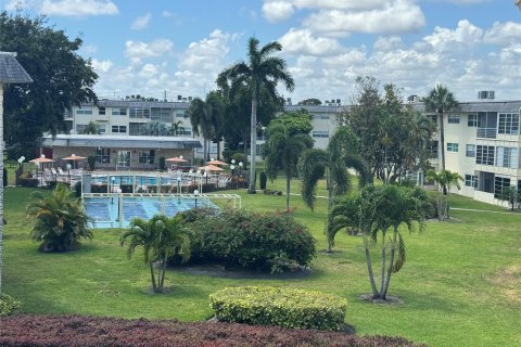 Condominio en venta en Lauderhill, Florida, 1 dormitorio, 63.17 m2 № 1189959 - foto 8