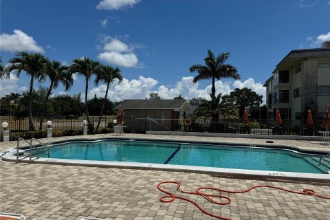 Copropriété à vendre à Lauderhill, Floride: 1 chambre, 63.17 m2 № 1189959 - photo 30